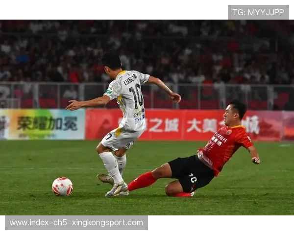 中甲爆炸场面!辽宁铁人上座人数竟超四支英超队 中甲爆炸场面!辽宁铁人上座人数竟超四支英超队