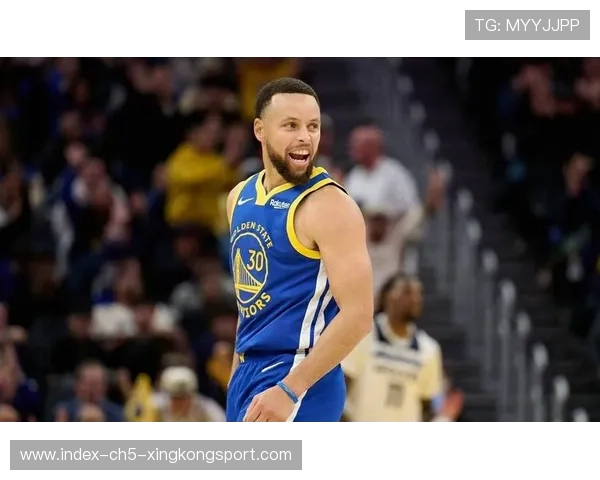 库里切入急停推射入网，勇士重新掌握节奏